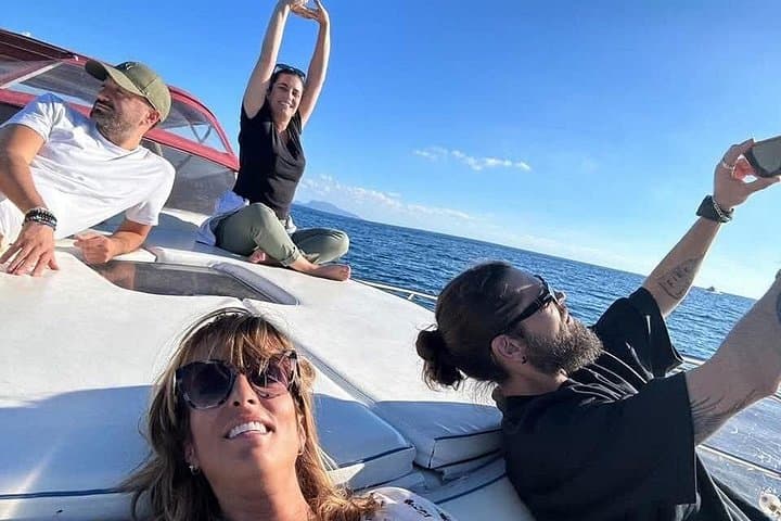 Enjoy the sunset in the Gulf of Naples with the Sunset Experience — photo 1 of 7
