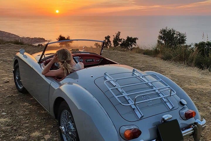 Cefalù and surroundings on a vintage car with hair in the wind — photo 1 of 17