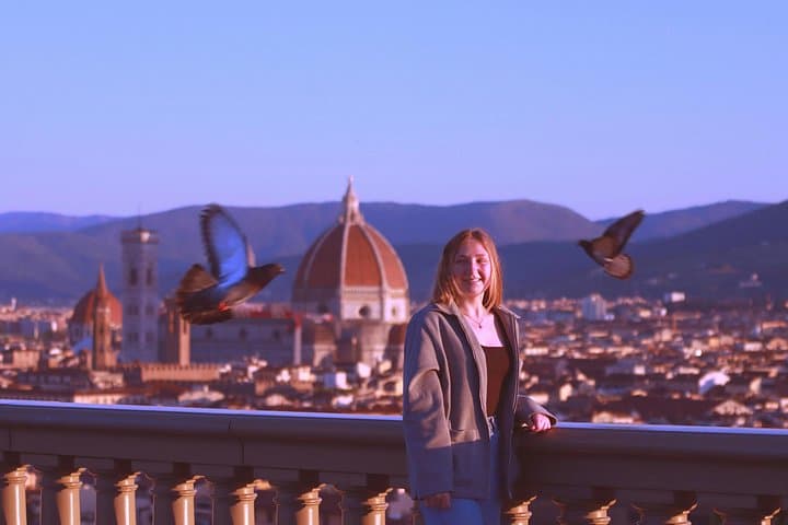 Breathtaking Memories Photoshoot at Piazzale Michelangelo — photo 1 of 4