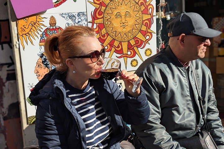 Naples: Street Art, Wine and Food Walking Tour — photo 1 of 22