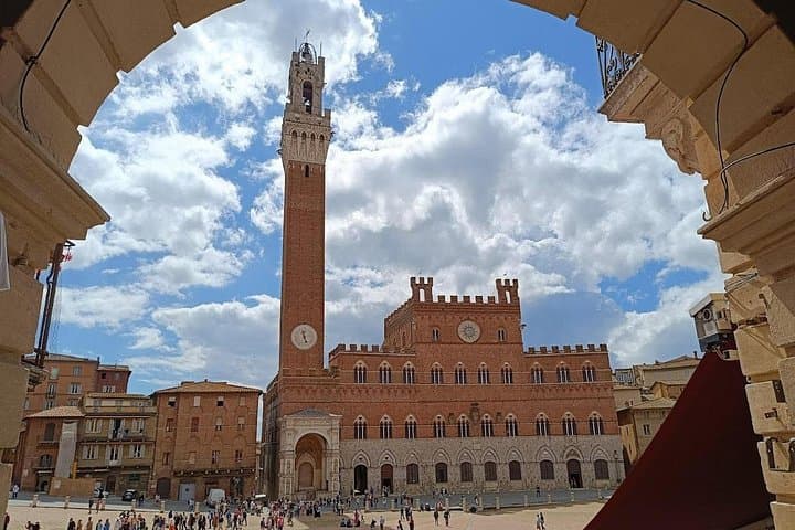PRIVATE TOUR: Pisa & Siena in one day with Wine tasting & Lunch in Chianti — photo 1 of 39