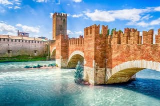 Milan to Verona Private Transfer with English-Speaking Driver