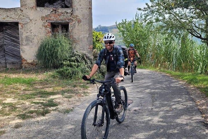 E-bike Rental in the Roero — photo 1 of 28