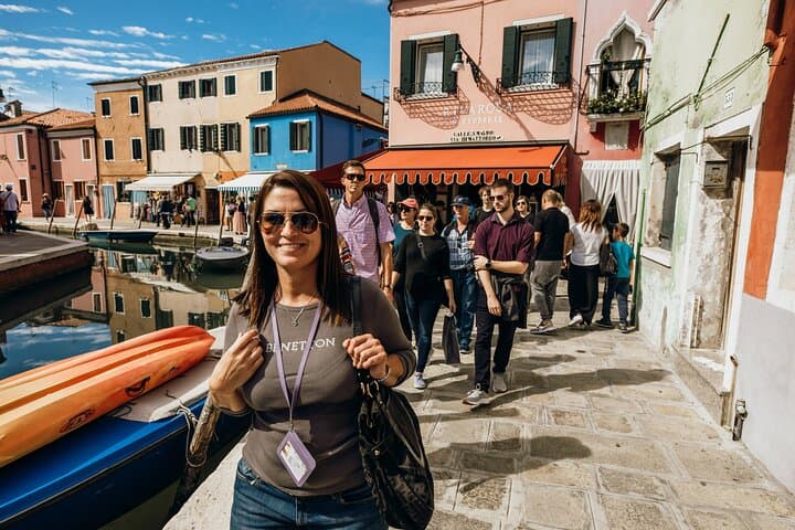 Murano Burano Islands Boat Tour Glass Factory & St Erasmo Winery — photo 1 of 18