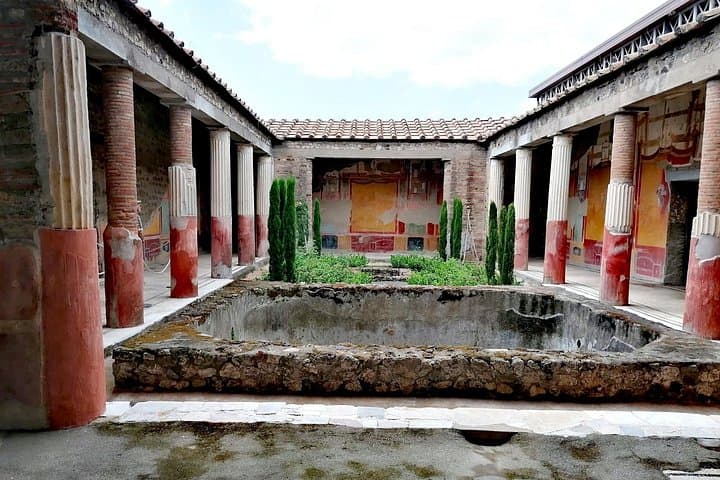 Pompeii from Naples: Smart Audio Guide with Travel Instructions — photo 1 of 22
