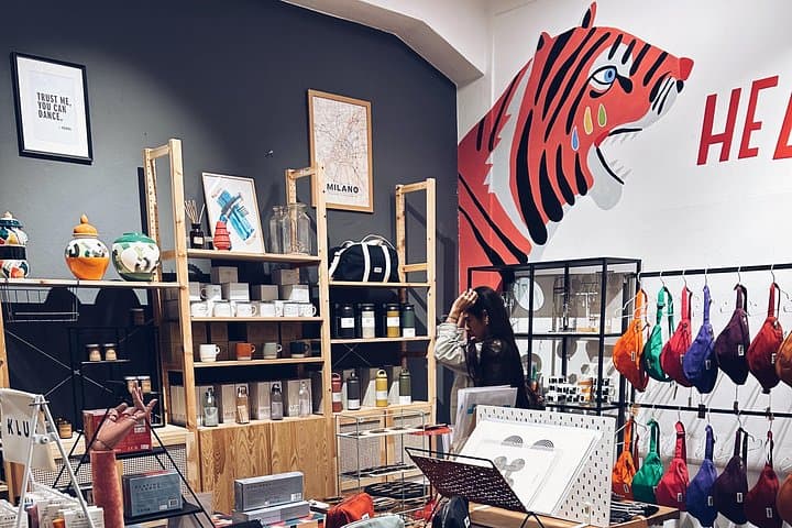 Milan Cool Shops and Cultural Spots Tour with Friendly Chats — photo 1 of 6