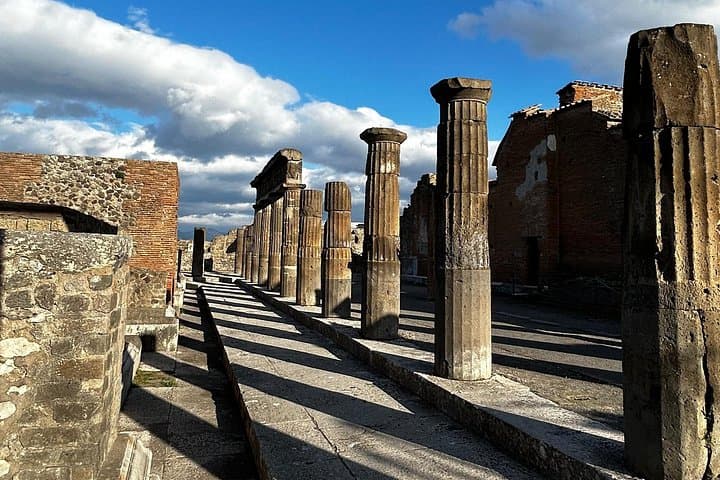 Salerno : Pompeii, Naples with Street Food Shared or Private Tour — photo 1 of 10