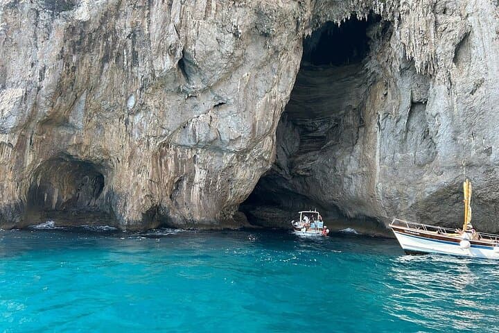 Capri Deluxe with Blue Grotto from Sorrento Positano & Amalfi — photo 1 of 11