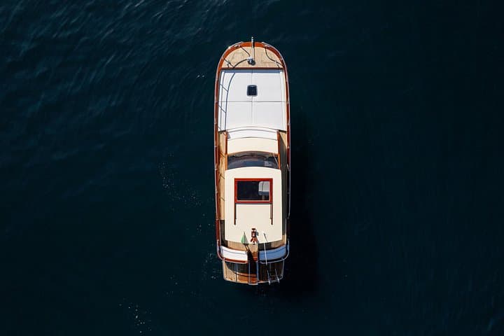 Capri Island Private Luxury Boat – Exclusive Scenic Day Tour — photo 1 of 15