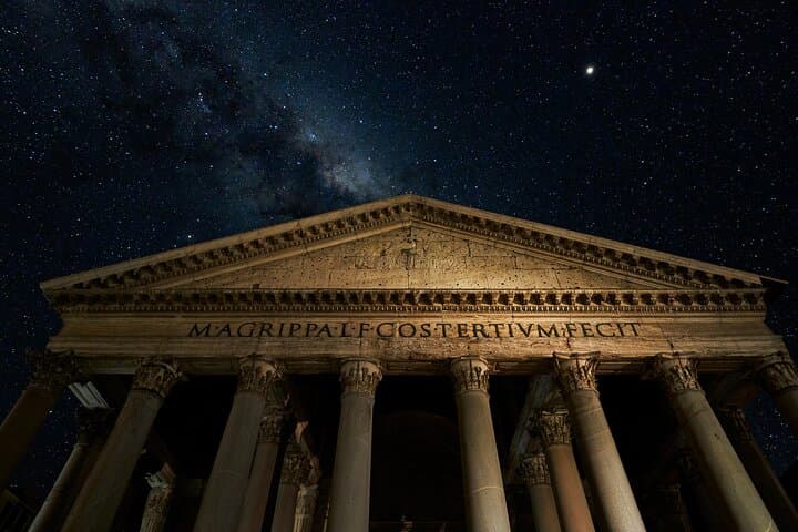 Rome evening walking tour under starlit sky — photo 1 of 4