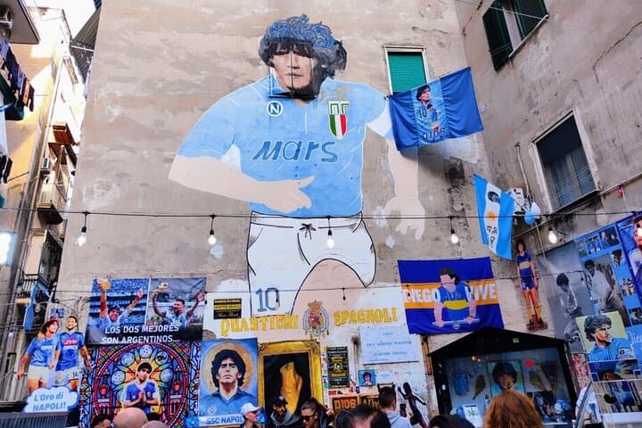 The Spanish Quarters, Street Art and Local Market Tour in Naples — photo 1 of 6
