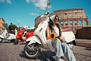 Rome Vespa Tour with Photos, Tiramisu & Drop-off included