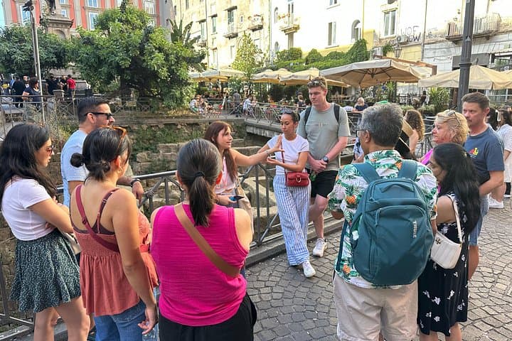 Naples Traditional Eateries Food Crawl and City Tour with Simona — photo 1 of 12