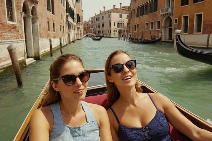Venice: St. Mark's Square and Rialto with 30 minutes Gondola Ride — photo 1 of 7