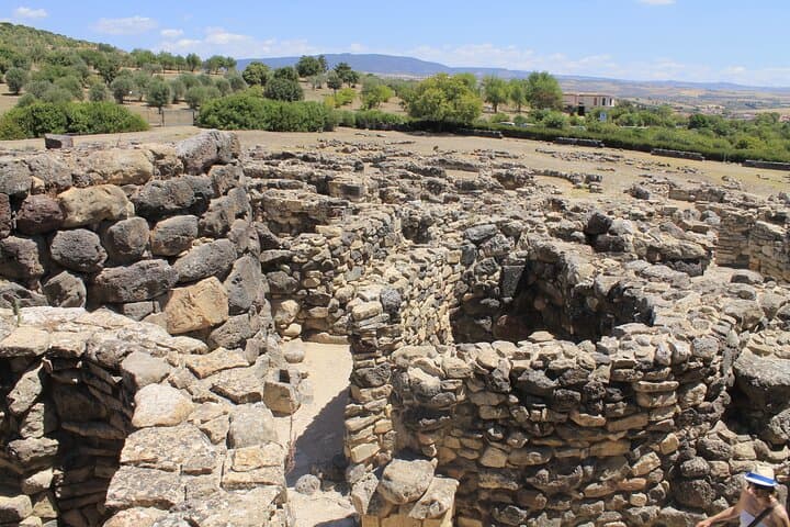 The Unesco site of Barumini and the Giara of Gesturi — photo 1 of 6