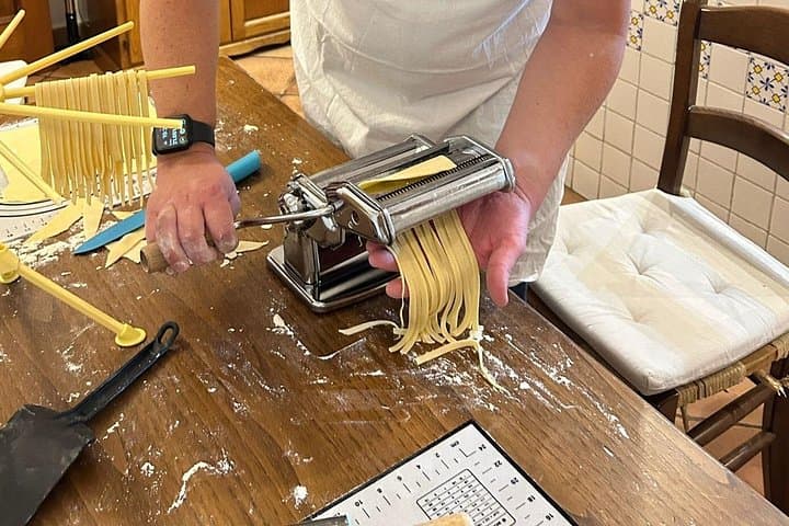 Authentic Neapolitan Cooking Class in Naples with a Local Family — photo 1 of 11
