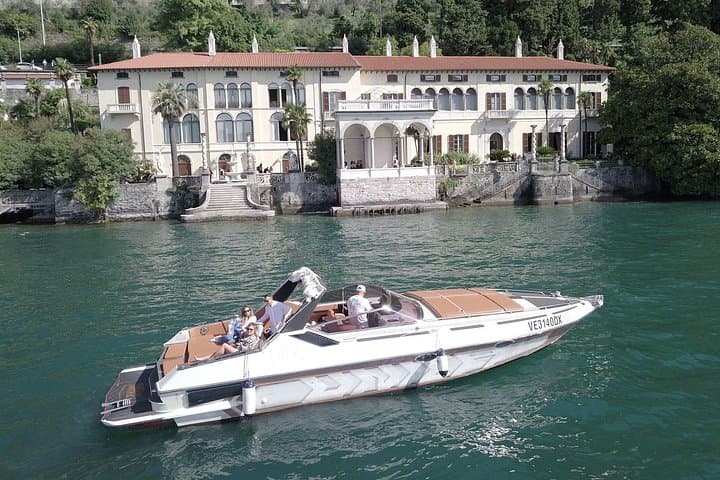 Private Lake Como Yacht Tour Experience on Colombo Boat — photo 1 of 18