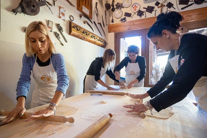 Authentic Pasta Making Class in Chianti Countryside — photo 1 of 16