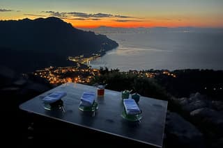 Sunrise Hike and Breakfast on Ravello Hills - Private