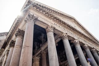 Rome Exclusive Pantheon Tour with Archaeologist - Ticket Included
