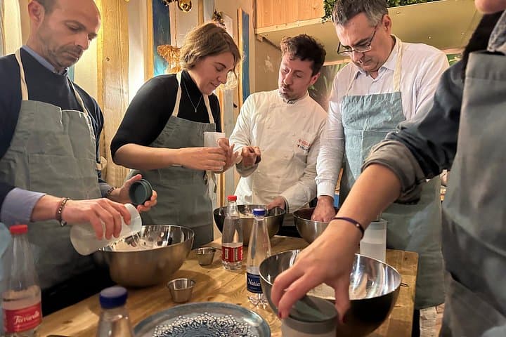 Authentic Margherita Pizza Making Class in Naples — photo 1 of 7