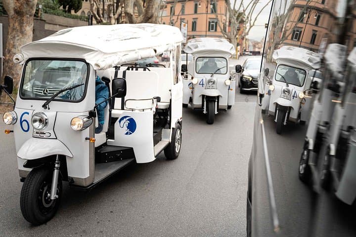 Private Tuk Tuk Tour in Rome — photo 1 of 7