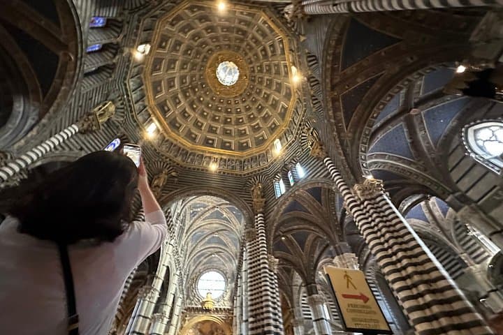 Siena Cathedral St. Catherine's House and City Tour for Catholics — photo 1 of 11