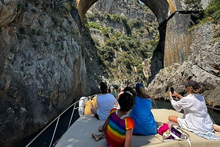 Amalfi Coast Small-Group Boat Tour from Sorrento or Positano — photo 1 of 32