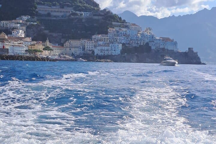Private Boat Tour 4 hours along the Amalfi Coast — photo 1 of 10