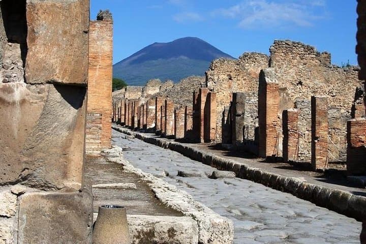 Private tour in Fiat 500/600 Pompeii and Vesuvius — photo 1 of 10