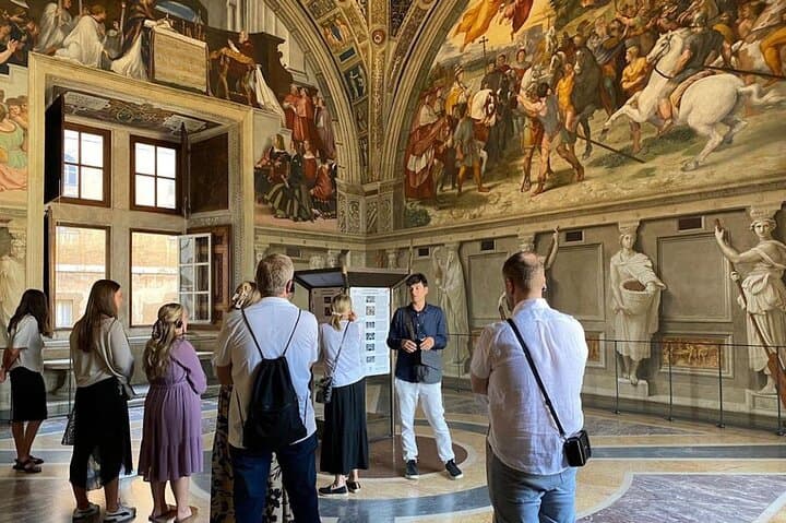 Vatican Museums & Sistine Chapel with Guide - PRIVATE/GROUP TOUR — photo 1 of 8