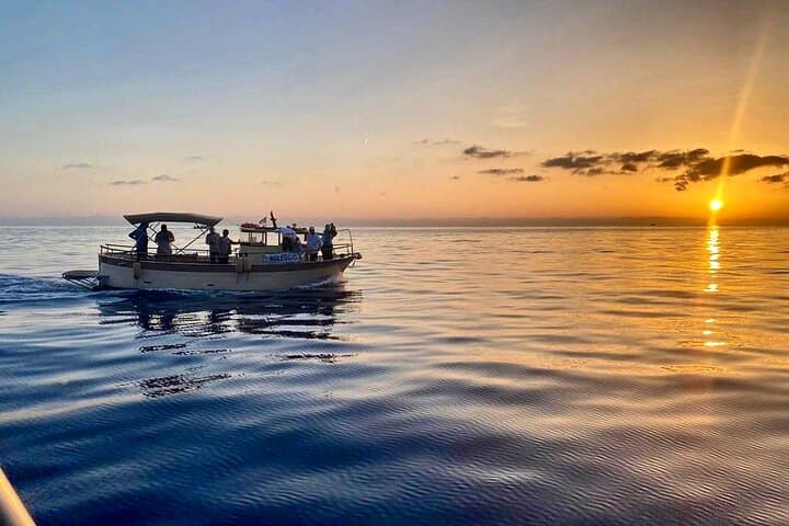 Cinque Terre Sunset Boat Tour Experience with Aperitivo and Swim — photo 1 of 29