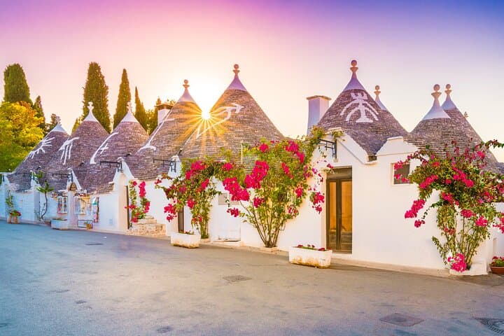 Private door-to-door transfer from Amalfi to Alberobello — photo 1 of 11