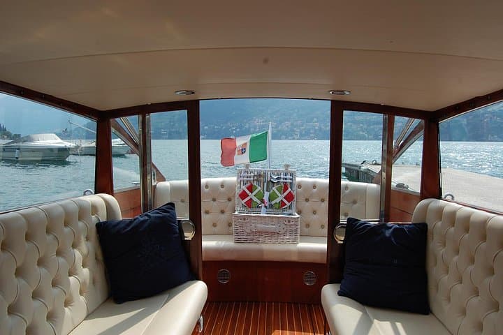 Private mini-cruise with pic-nic on Lake Como, from Milan — photo 1 of 7