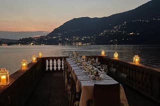 Dinner Tour on a Private Luxury Boat