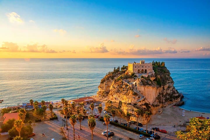 Private direct transfer from Naples to Tropea — photo 1 of 10