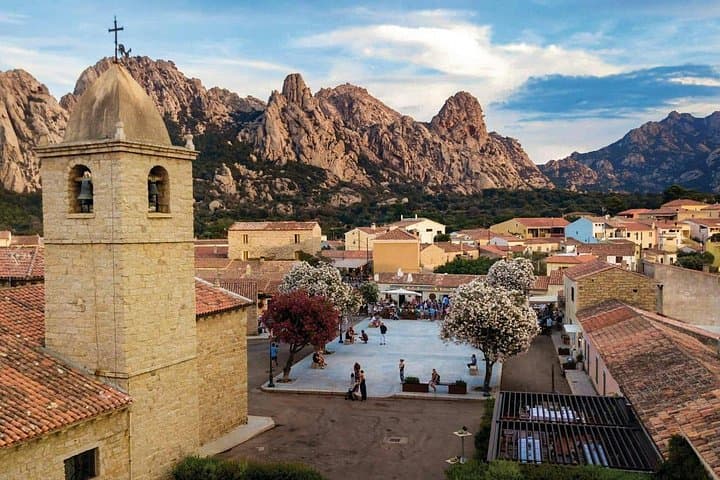 Guided tour of Costa Smeralda in Italy — photo 1 of 10