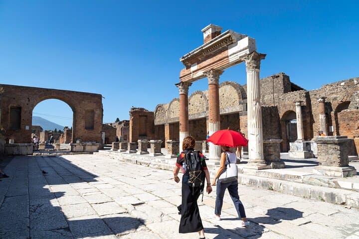 Pompeii Private & Personalized Tour with archeology expert guide — photo 1 of 11