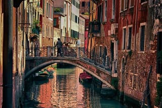 Shadows of Venice A Nighttime Ghost Walk