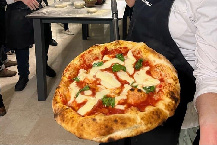 Pizza Cooking Class with Tiramisù and Wine Tasting in Milan — photo 1 of 14