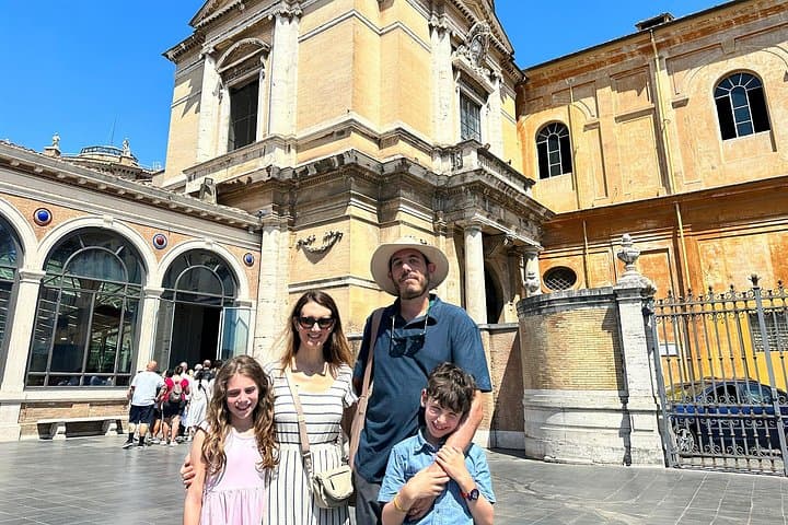 Kid-Friendly Vatican and Sistine Chapel Skip-the-line Tour — photo 1 of 9
