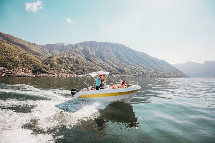Lake Como: Self drive boat experience — photo 1 of 8