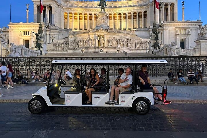 Rome Sightseeing Ride by Golf Cart — photo 1 of 16