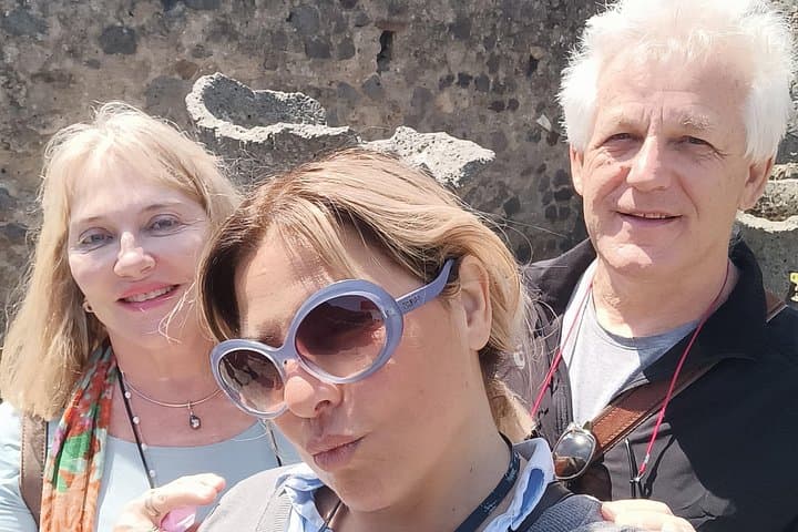 Herculaneum walking tour with a professional Guide — photo 1 of 9