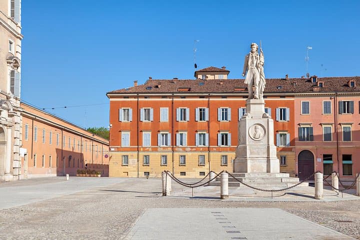 Explore Modena in 60 minutes with a Local — photo 1 of 5