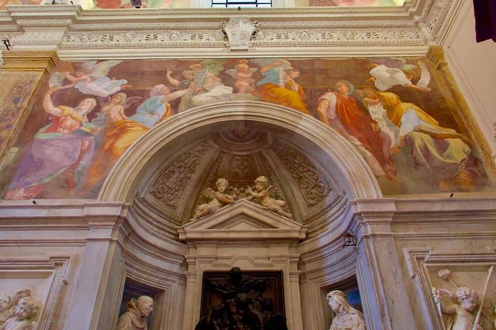 Raphael in Rome: Churches, Frescoes & Tomb — photo 1 of 20