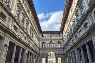 Private Tour of Uffizi Gallery Masterpieces in Florence