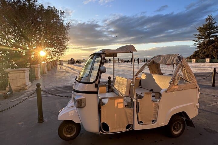 Syracuse and Ortygia and Park Neapolis Tuk-Tuk Tour — photo 1 of 7