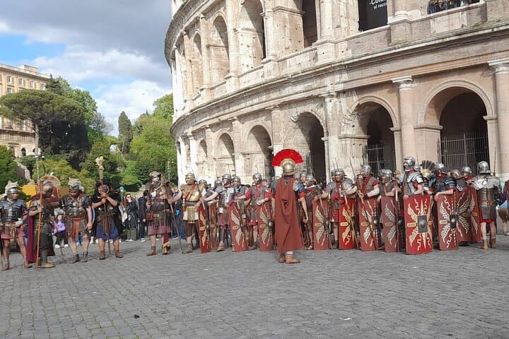 Rome: Private Colosseum, Roman Forum & Palatine Hill Tour — photo 1 of 11
