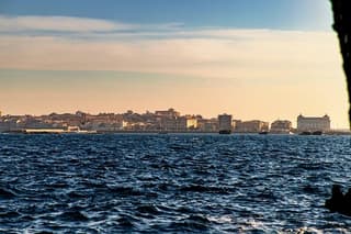 Private boat tour of Ortigia with aperitif on board